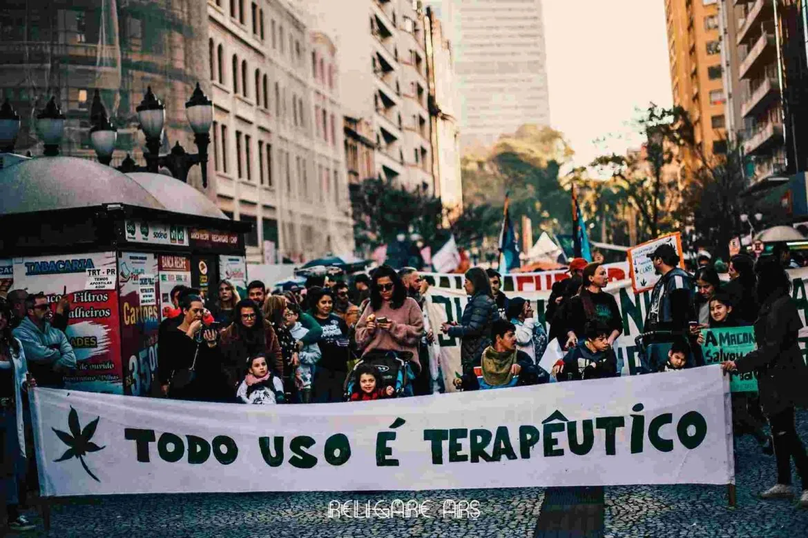 marcha da maconha curitiba